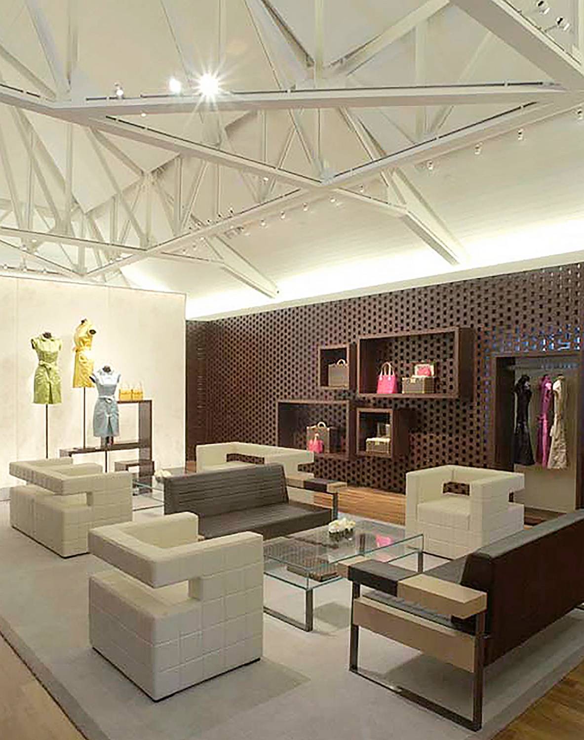 LV WAIKIKI VIP FURNITURE, Honolulu