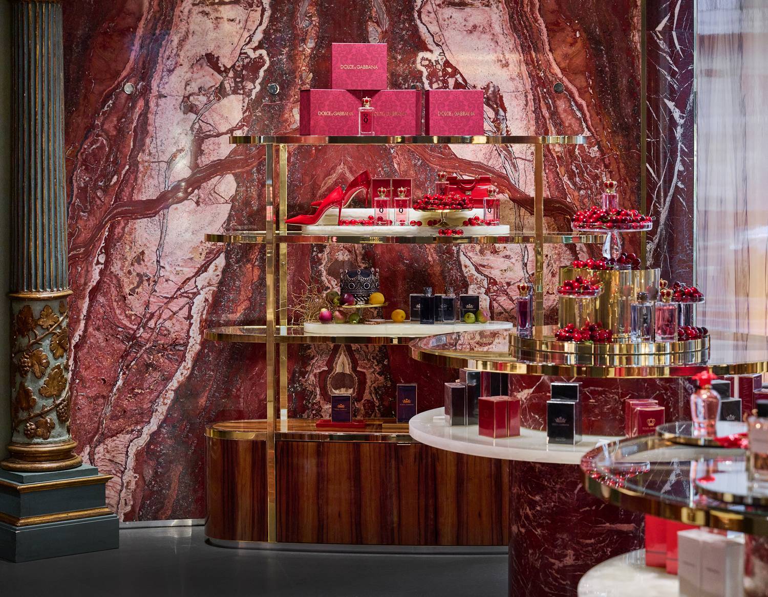 DG Via della Spiga BEAUTY FURNITURE, Milan