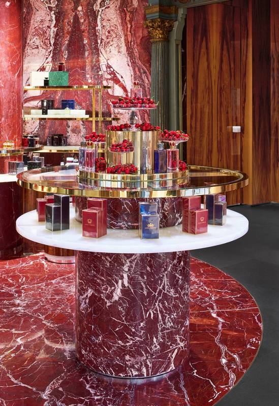 DG Via della Spiga BEAUTY FURNITURE, Milan