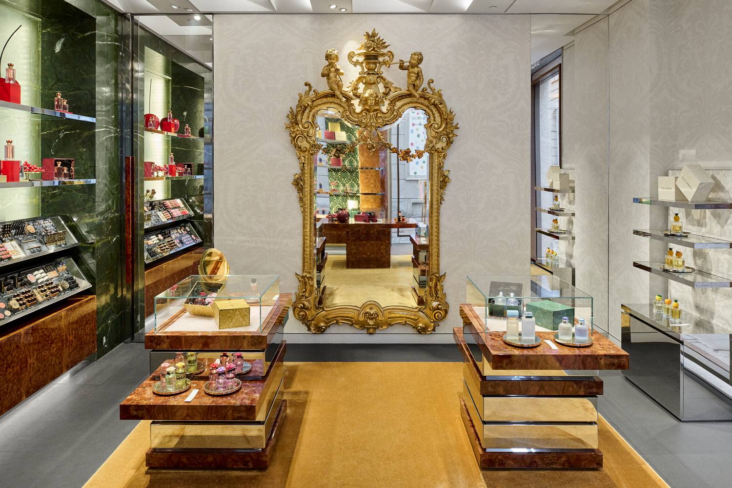 DOLCE & GABBANA Via Monte Napoleone BEAUTY, Milan