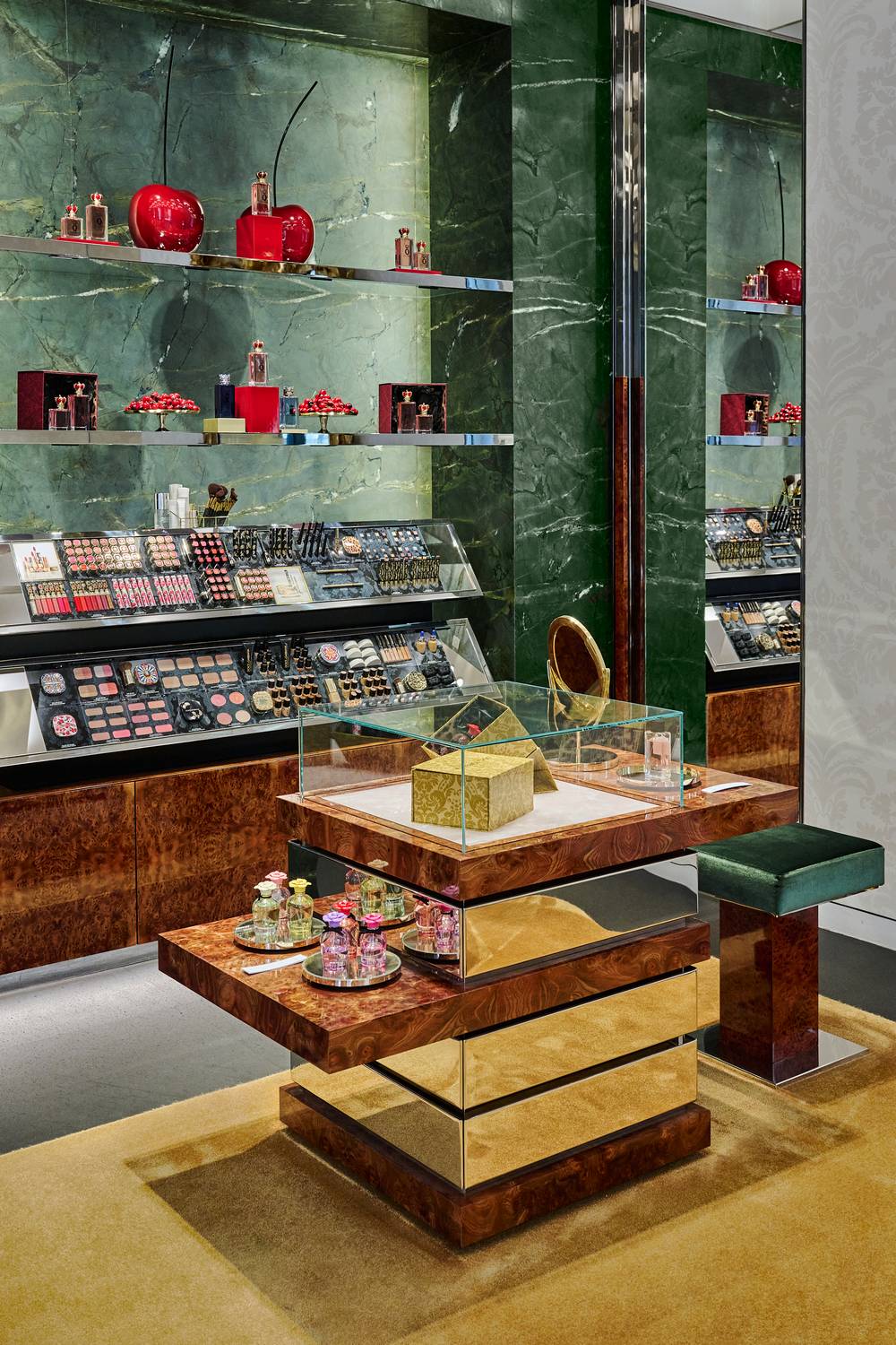 DOLCE & GABBANA Via Monte Napoleone BEAUTY, Milan
