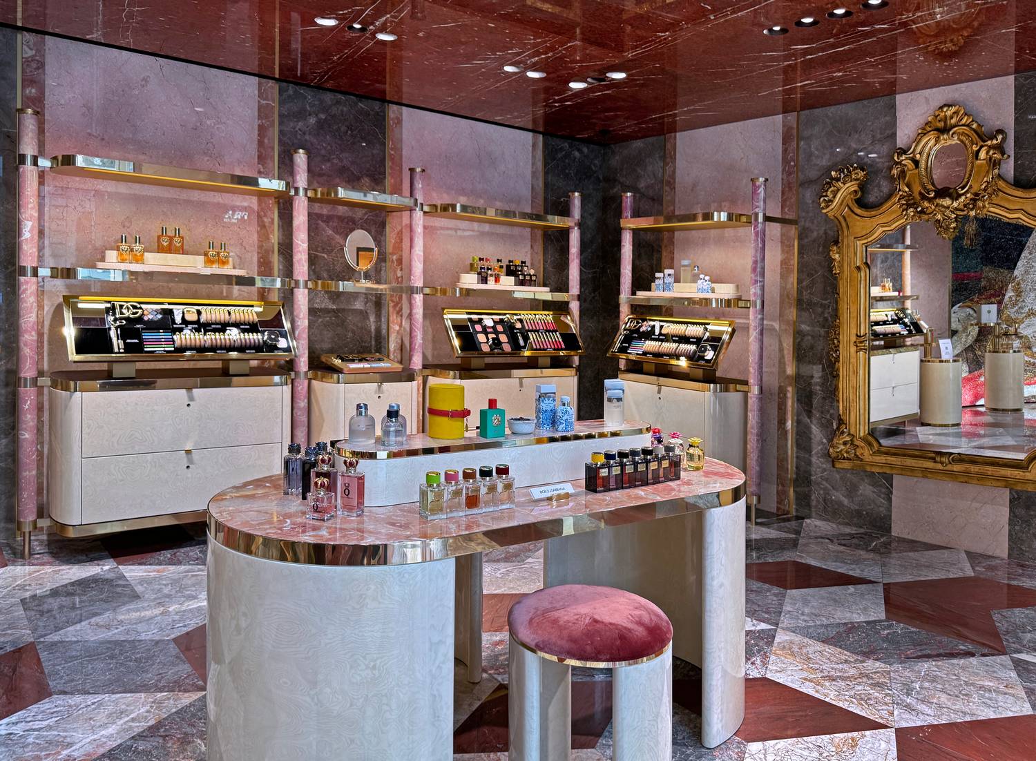DOLCE & GABBANA rue Faubourg Saint Honore  BEAUTY, Paris