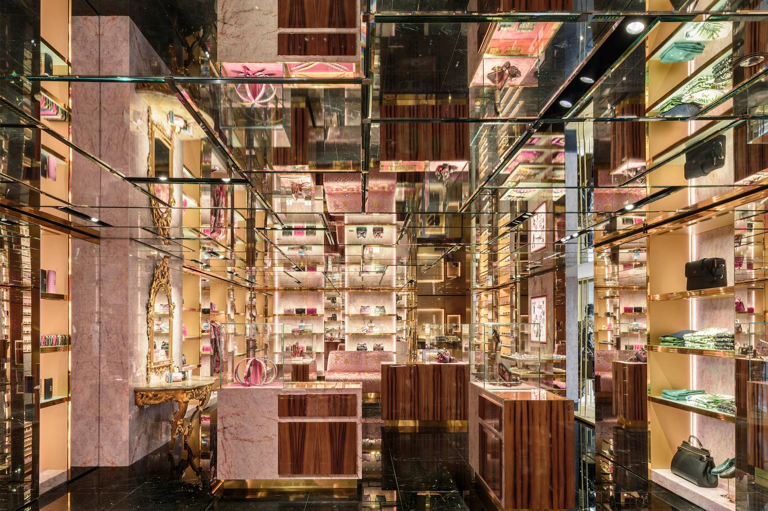 DOLCE & GABBANA, Monaco