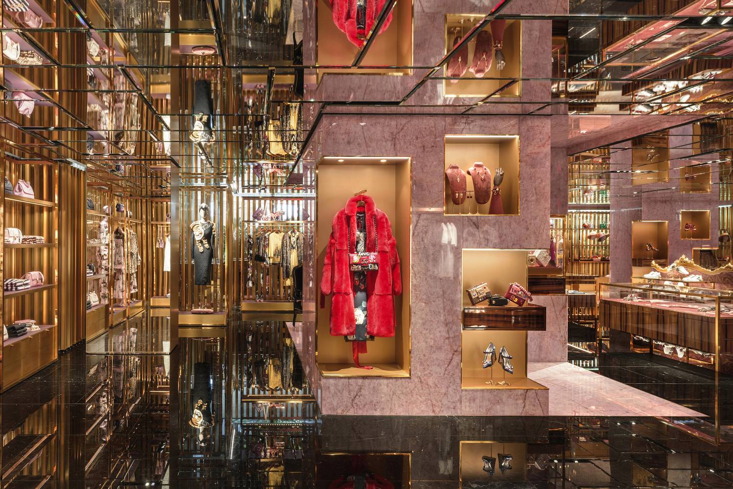 DOLCE & GABBANA, Monaco