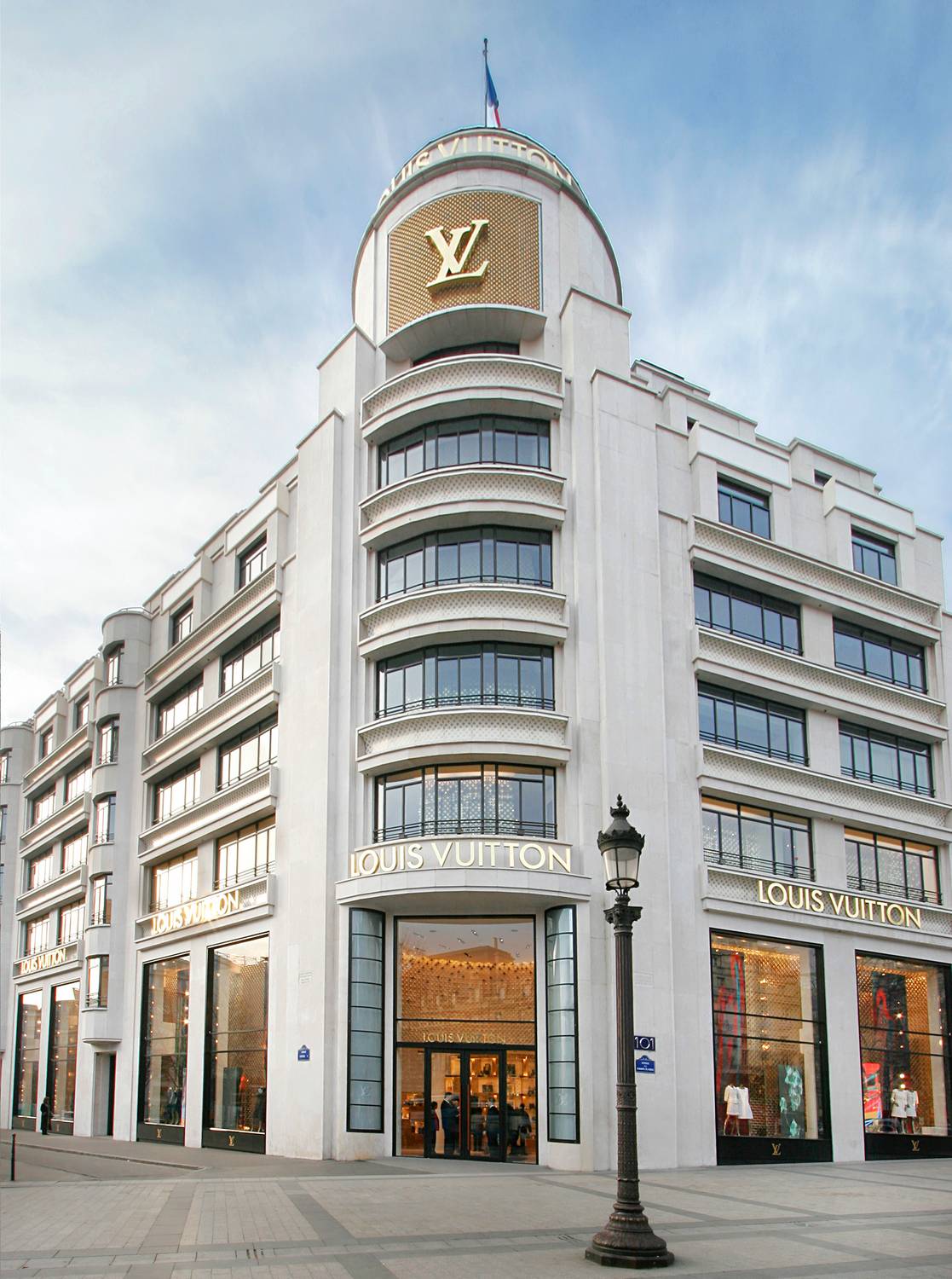 LOUIS VUITTON, Paris Avenue des Champs Elysées