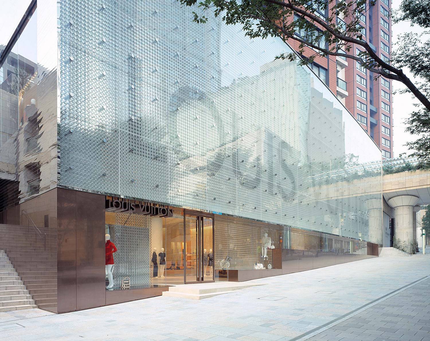 LOUIS VUITTON, Tokyo Roppongi