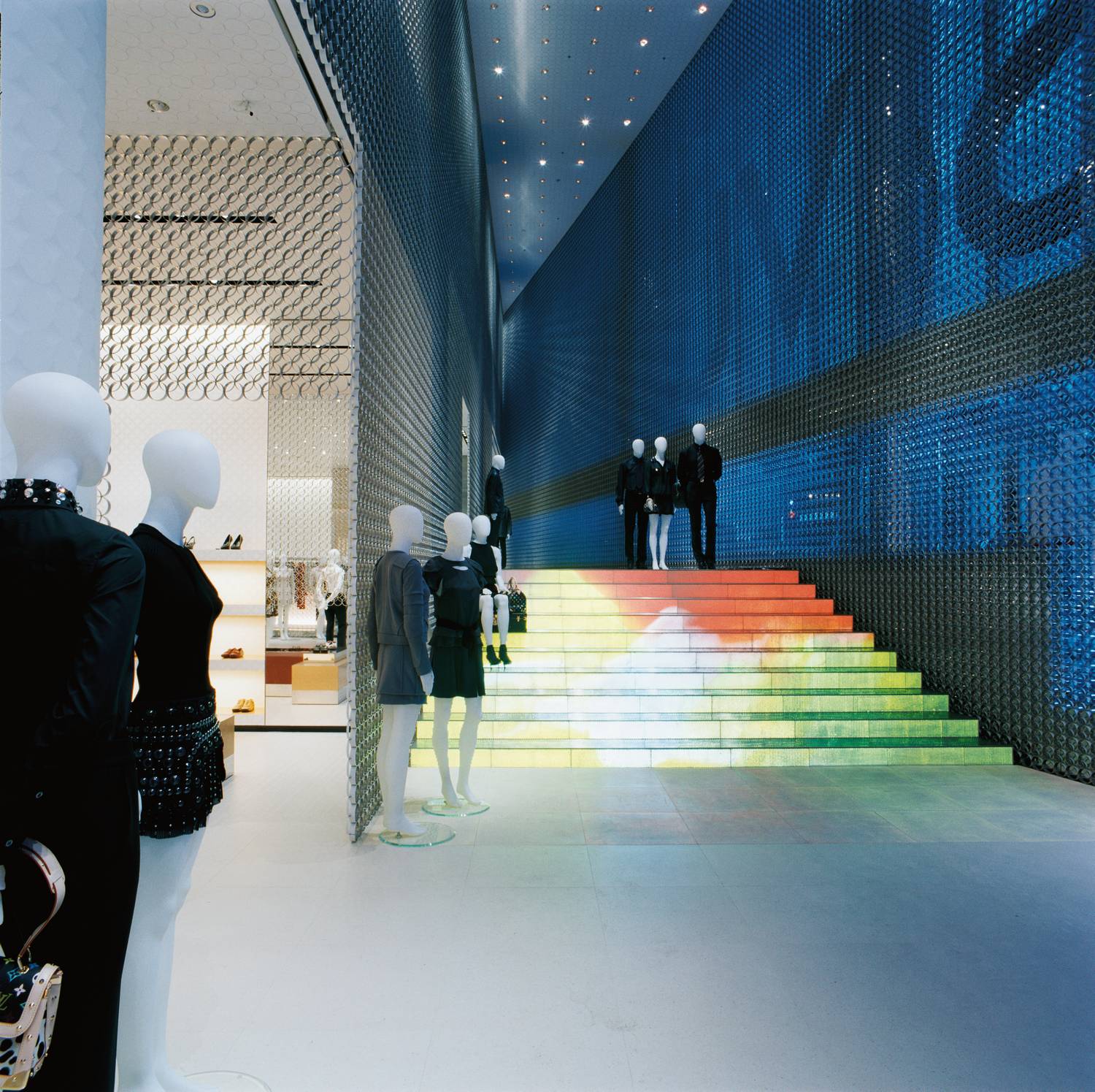LOUIS VUITTON, Tokyo Roppongi