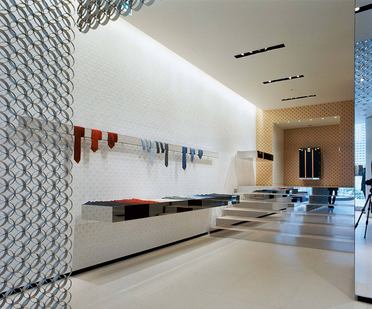 LOUIS VUITTON, Tokyo Roppongi