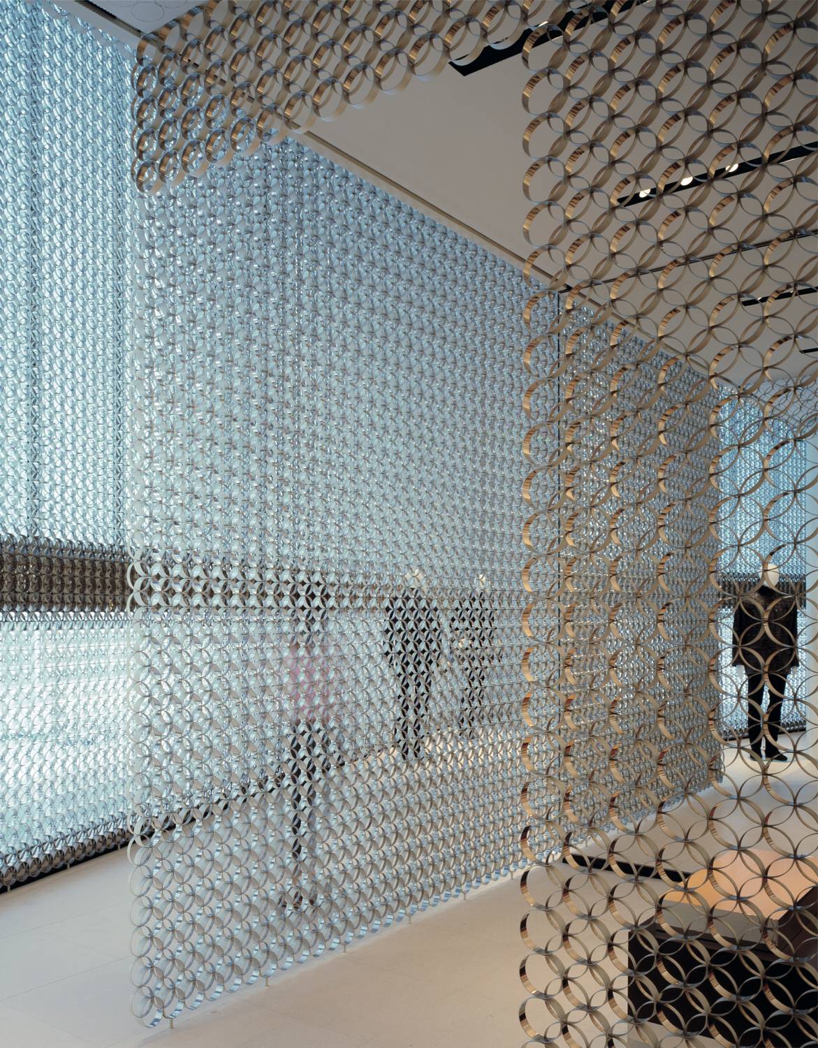 LOUIS VUITTON, Tokyo Roppongi