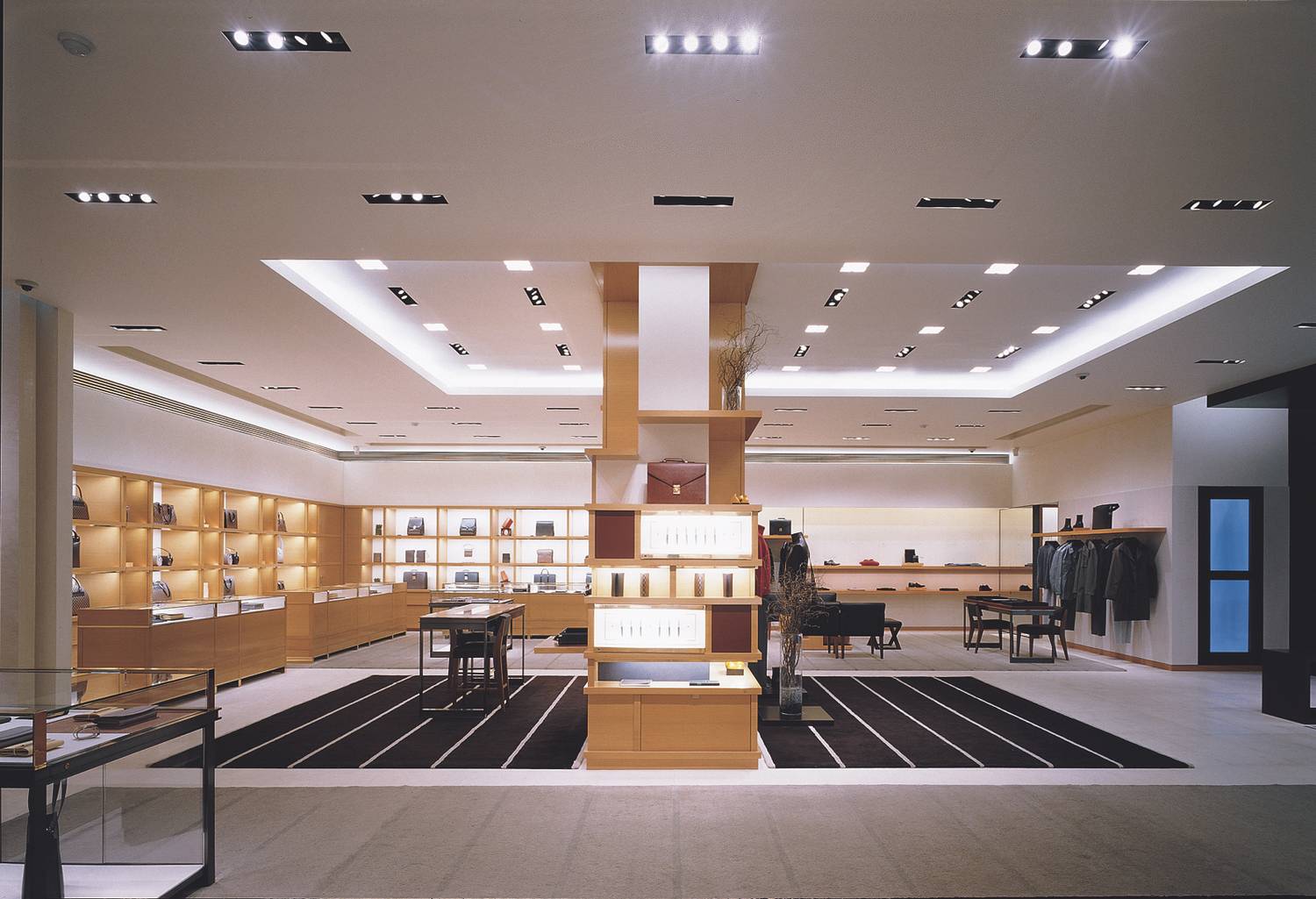 LOUIS VUITTON, Seoul