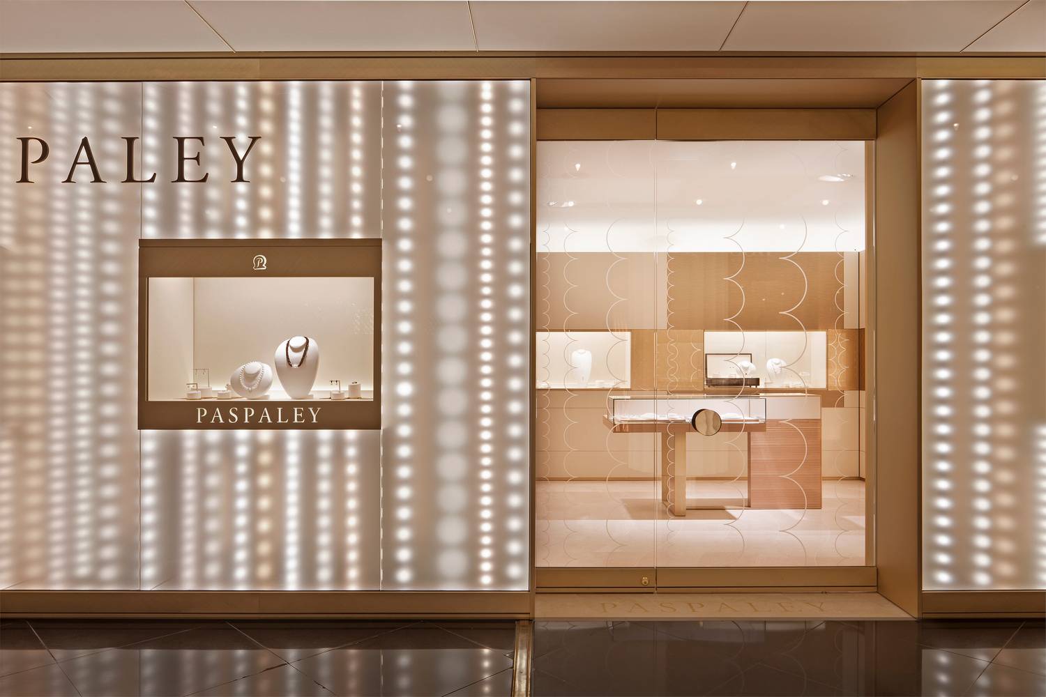 PASPALEY PEARLS,  Melbourne Crown Casino,