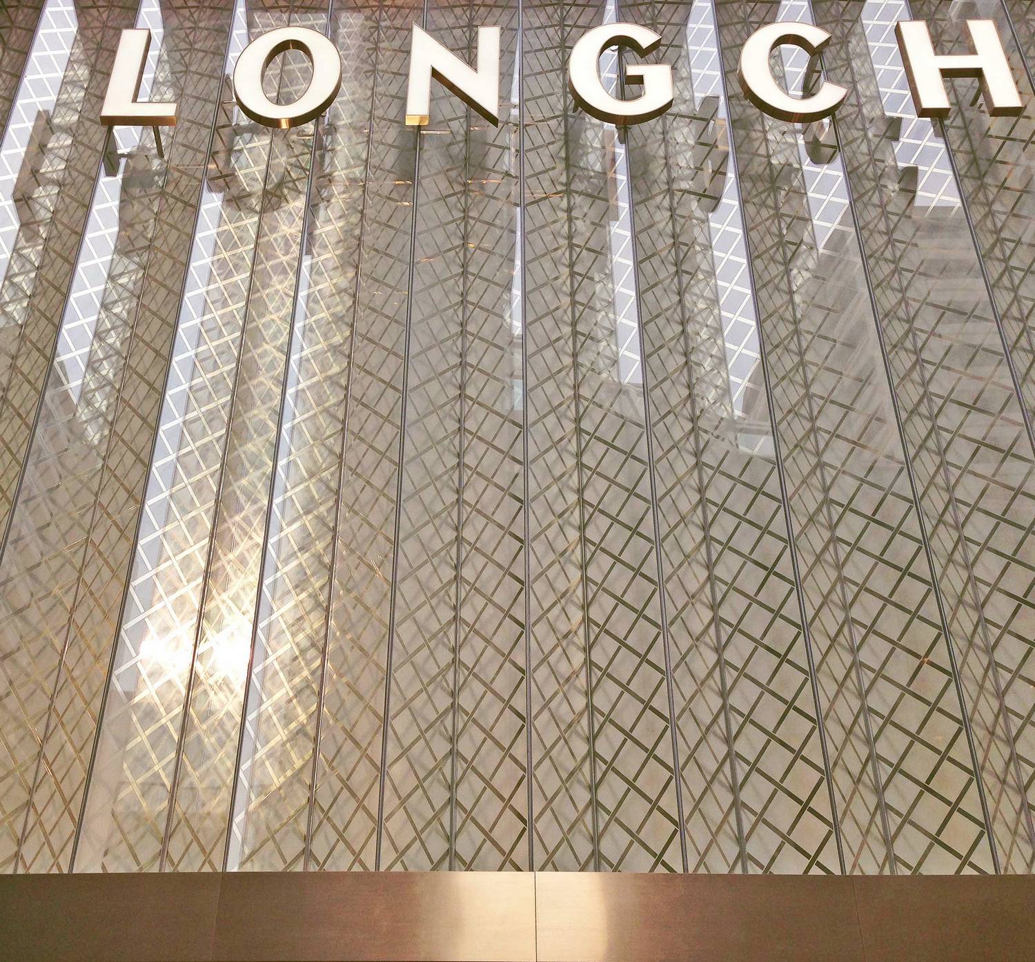 LONGCHAMP BUILDING, Kowloon Canton Road