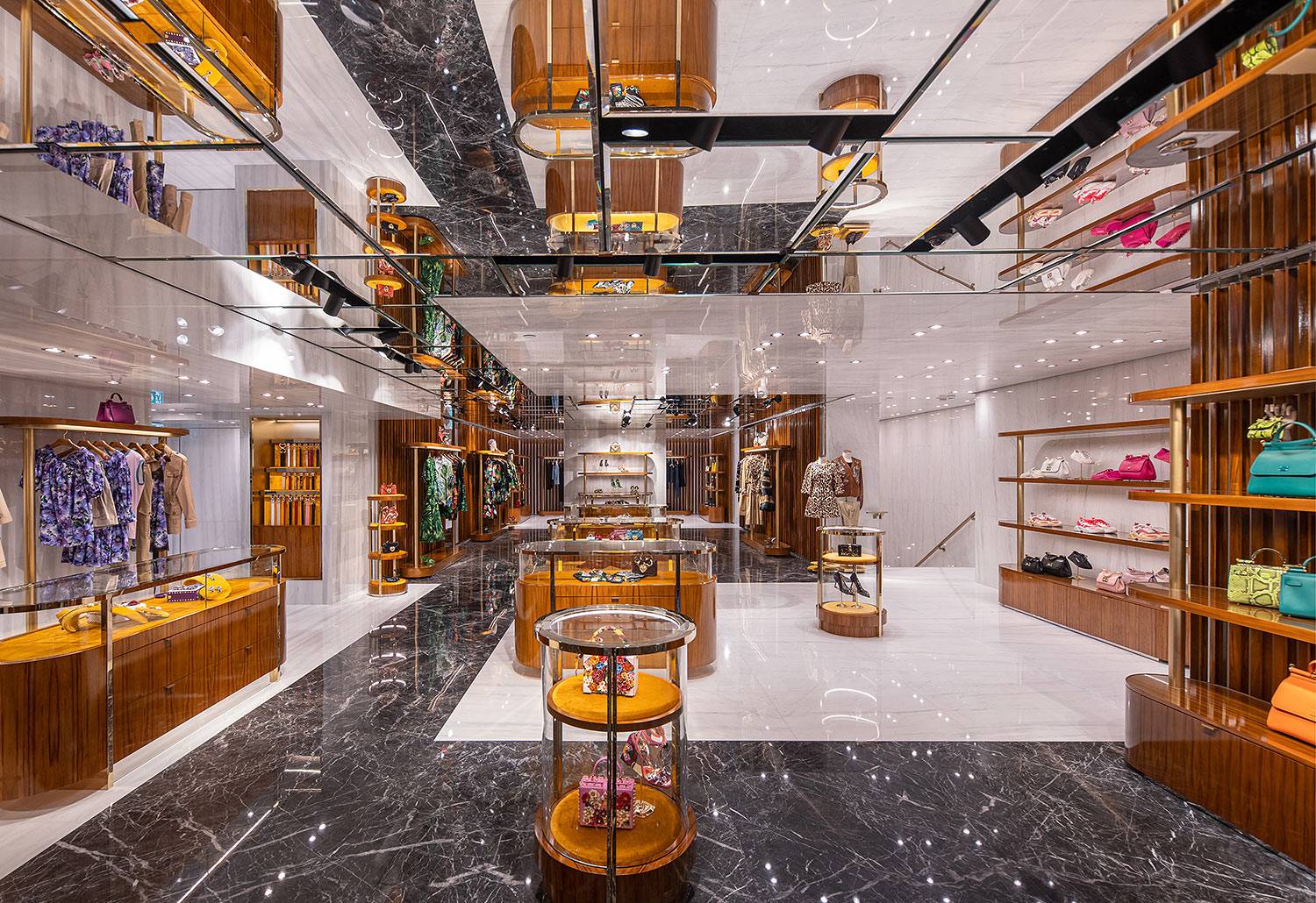 DOLCE & GABBANA, Hong Kong