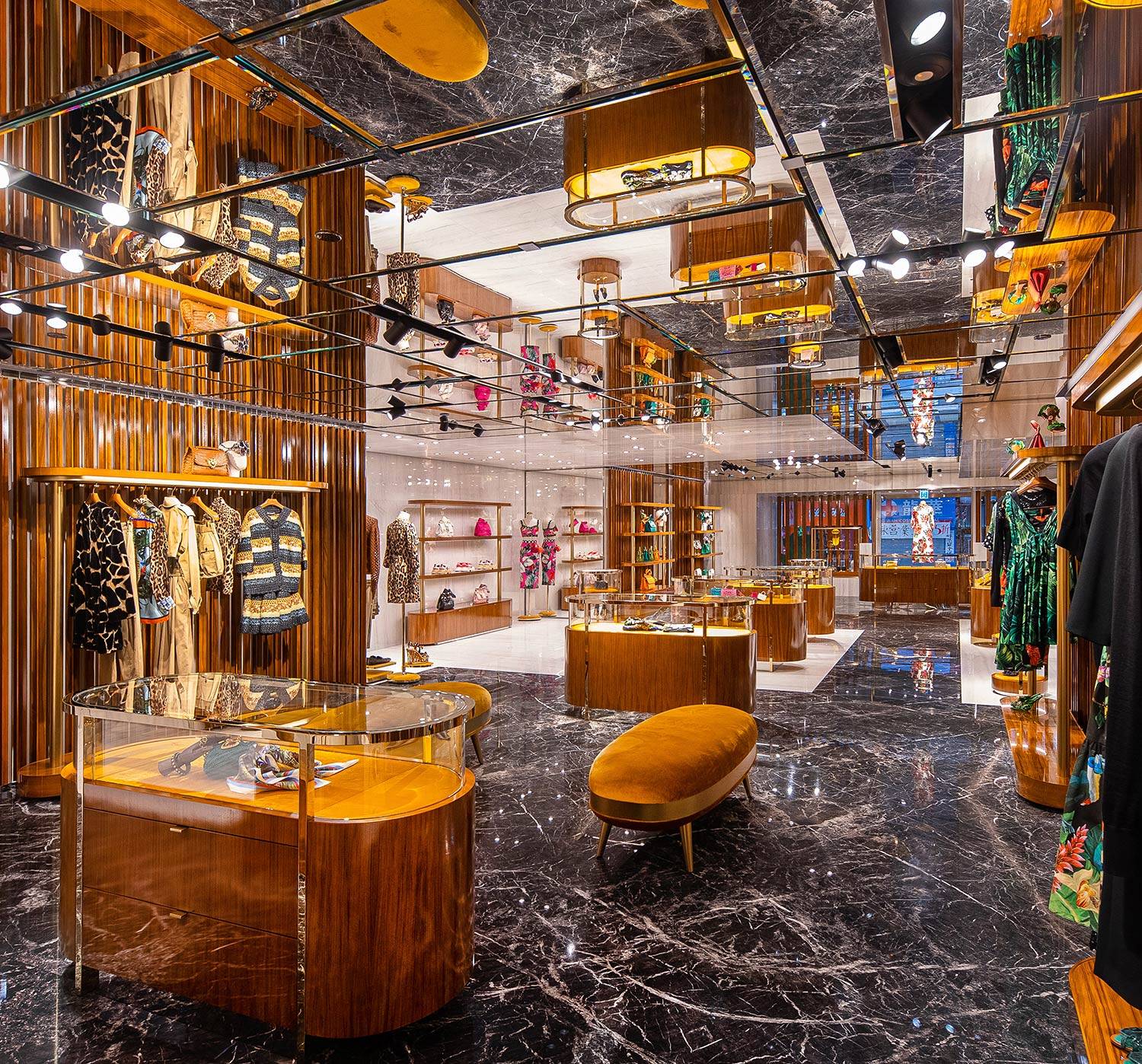 DOLCE & GABBANA, Hong Kong