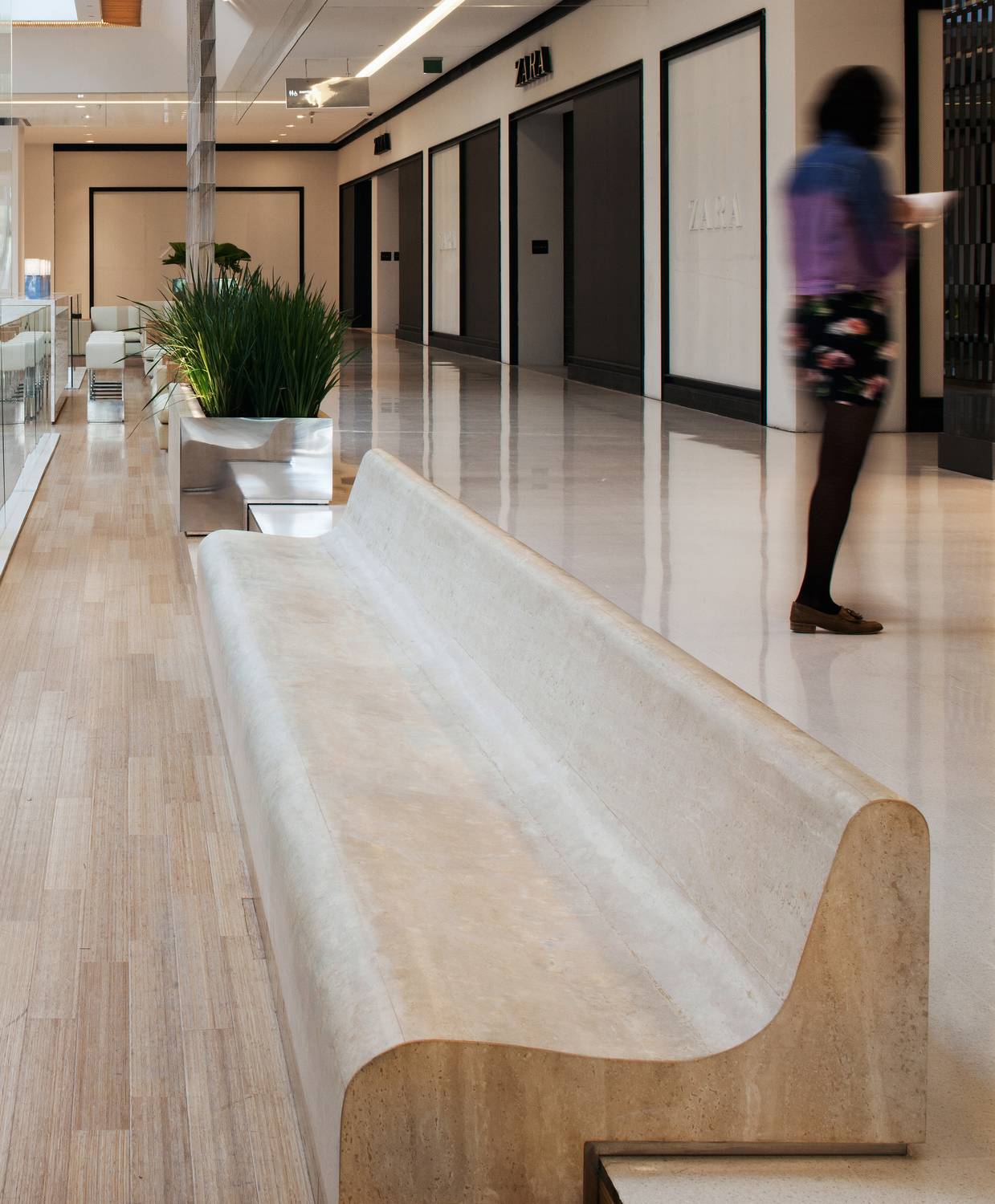 TRAVERTINE BENCH, Sao Paulo