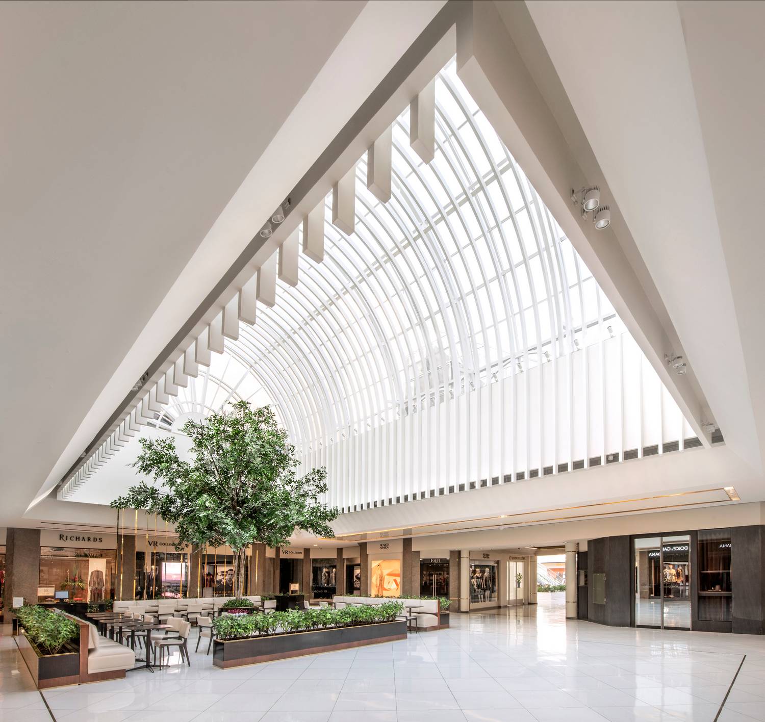 FASHION 1 ATRIUM, Sao Paulo Faria Lima