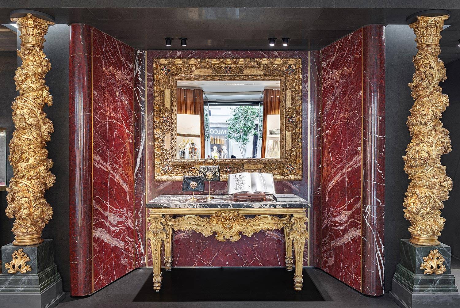 DOLCE & GABBANA, Milan Via della Spiga
