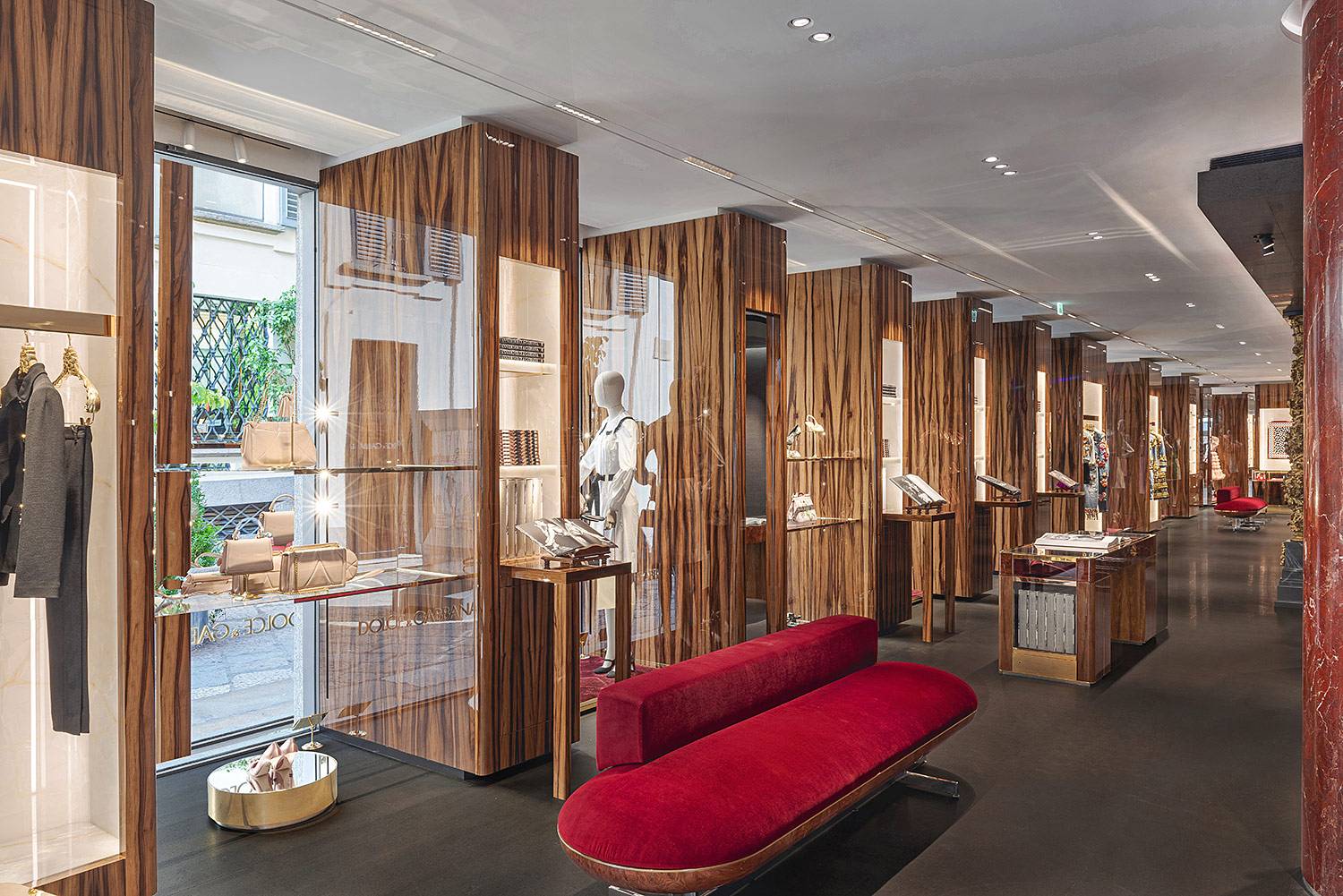 DOLCE & GABBANA, Milan Via della Spiga