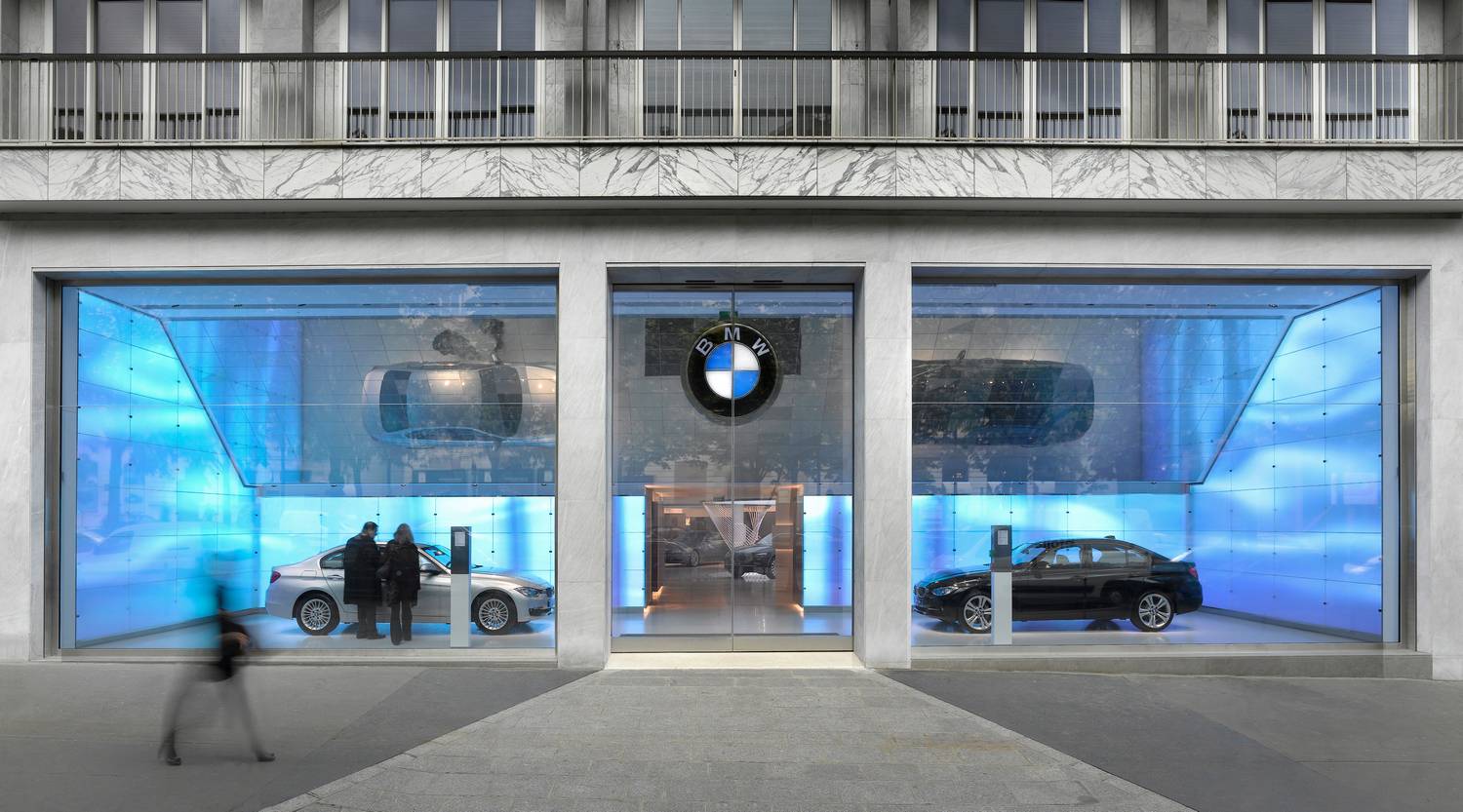 BMW AVENUE GEORGE V, Paris