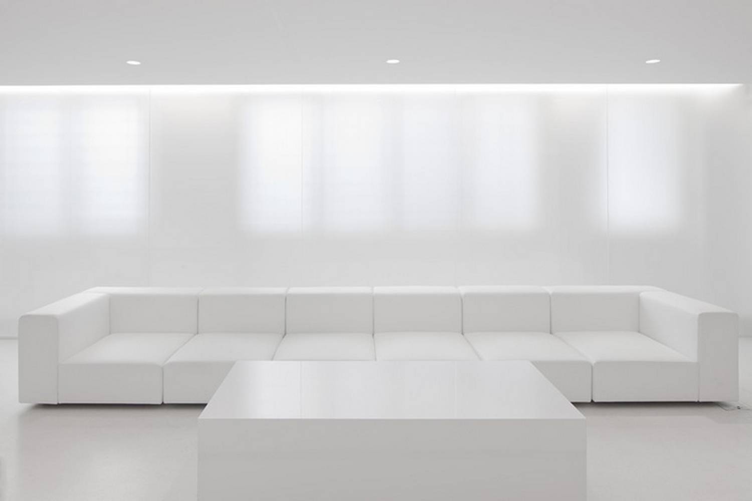 THE WHITE ROOM Paris Ave George V