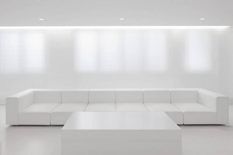 THE WHITE ROOM Paris Ave George V