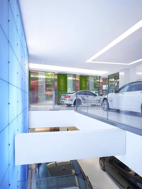 BMW PARK LANE, London