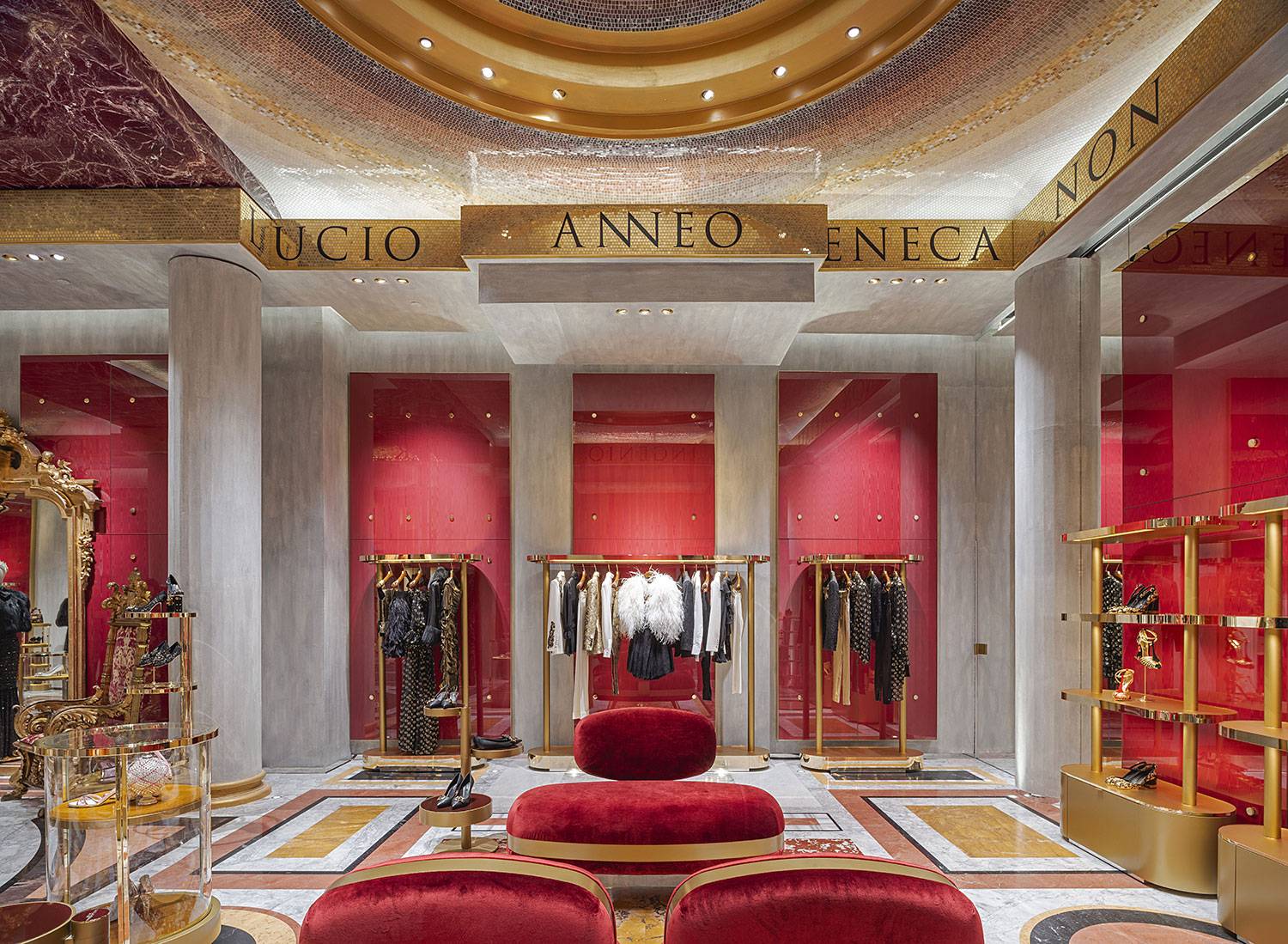 DOLCE & GABBANA, Rome Piazza di Spagna