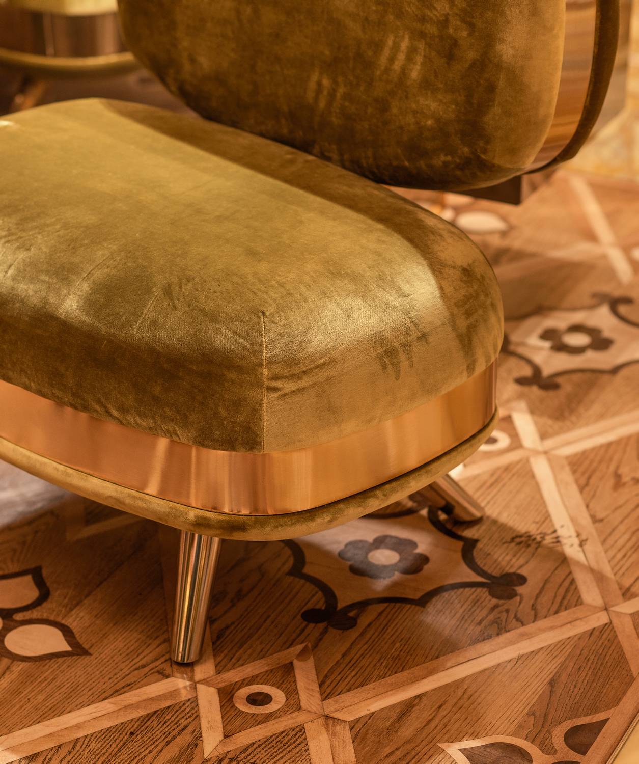 PINCUSHION SEATING, Venice