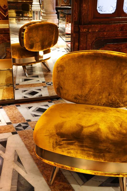 PINCUSHION SEATING, Venice